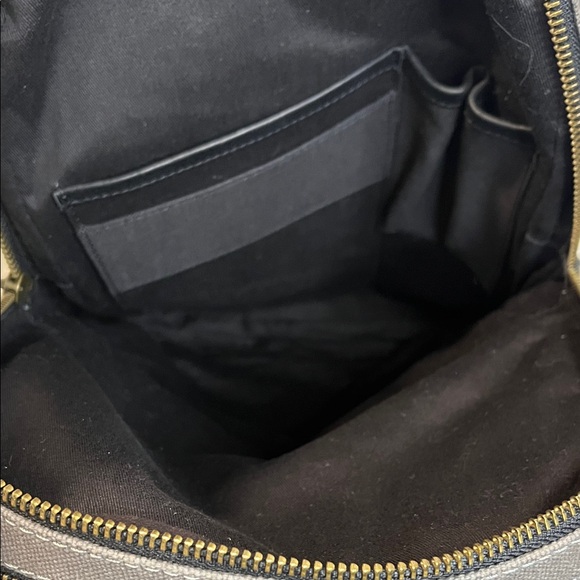 Will Leathergoods Commuter Sling Pack - Picture 9 of 16